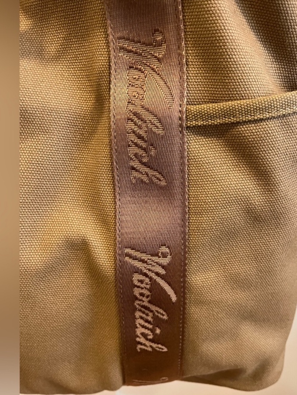 Woolrich x Target Collab Canvas Tote w/Carabiner, NWT - Picture 9 of 9